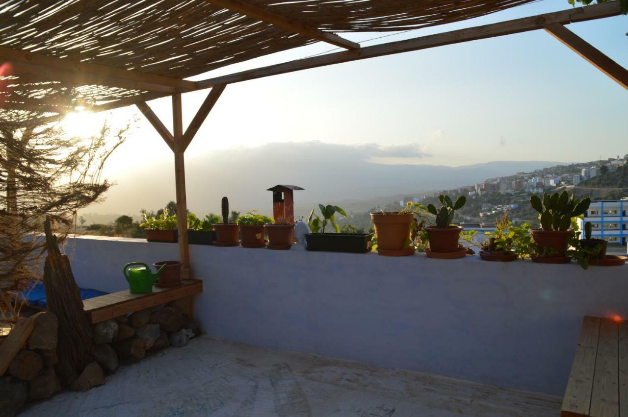 Alibaba Apartment Hostel Bamboo Rooftop Room شفشاون المظهر الخارجي الصورة